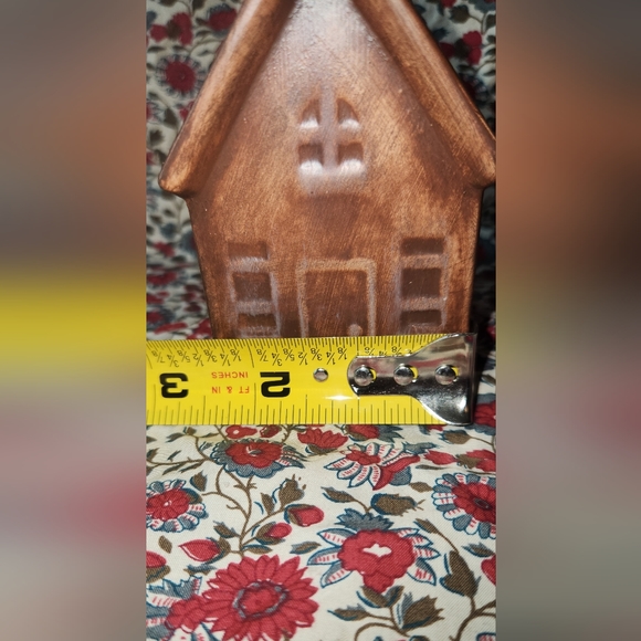 Nwot Small ceramic house decor set of 2. Great for tiered tray decor. - Picture 4 of 4